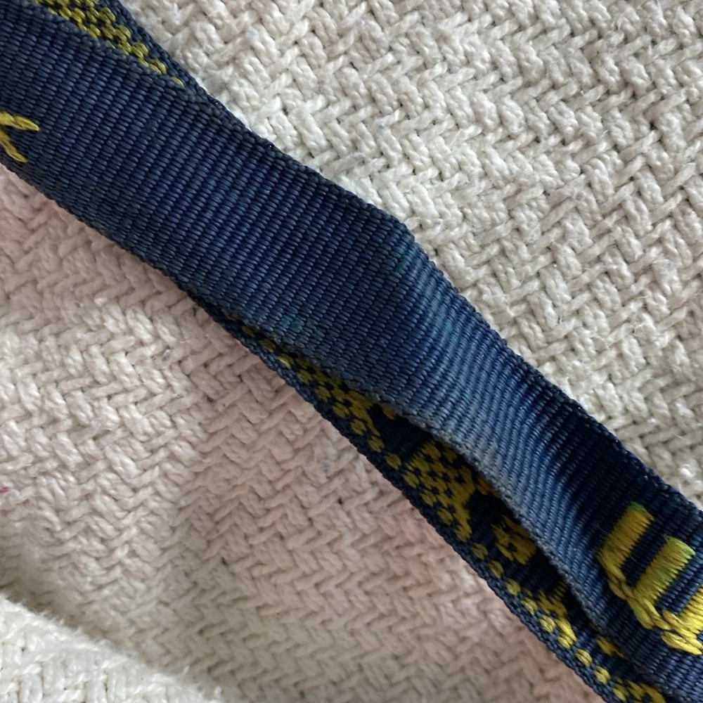 Vintage US NAVY navy and yellow lanyard